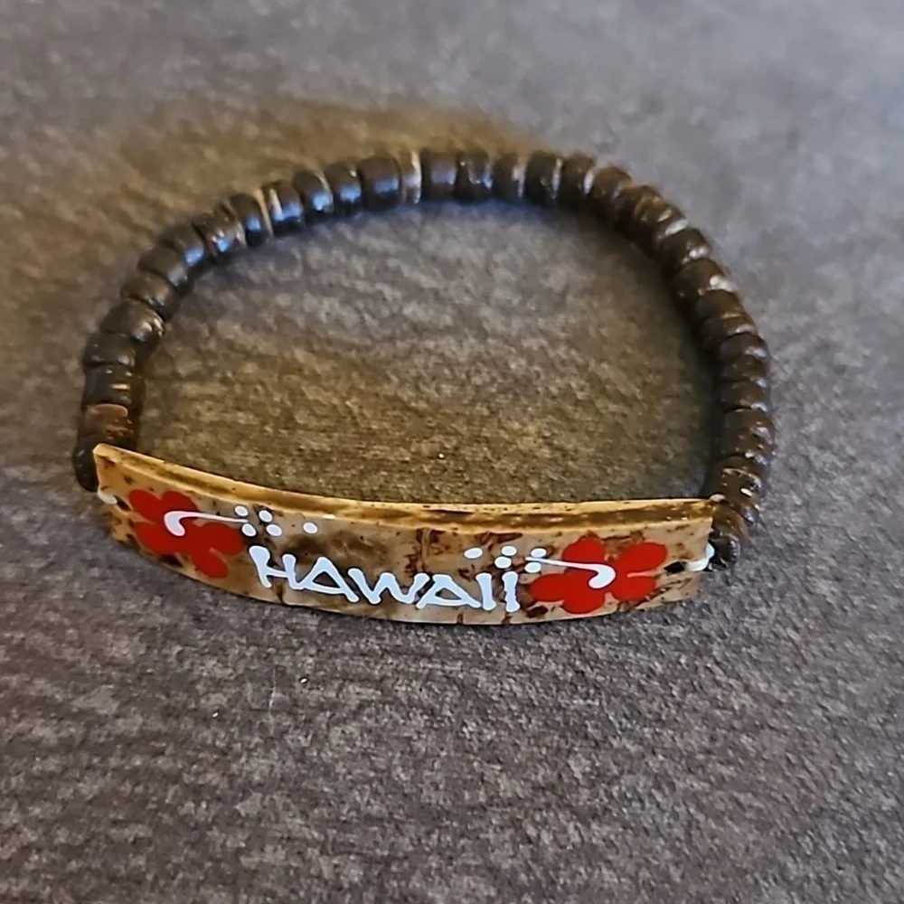 3/$30 Handpainted Hawaiian Beaded Coconut Shell Tourist Stretch Bracelet